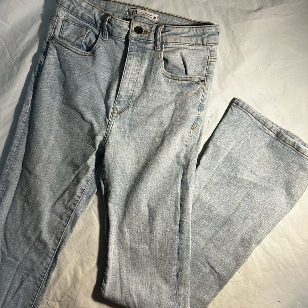 Zara Light Wash Straight Leg Jeans